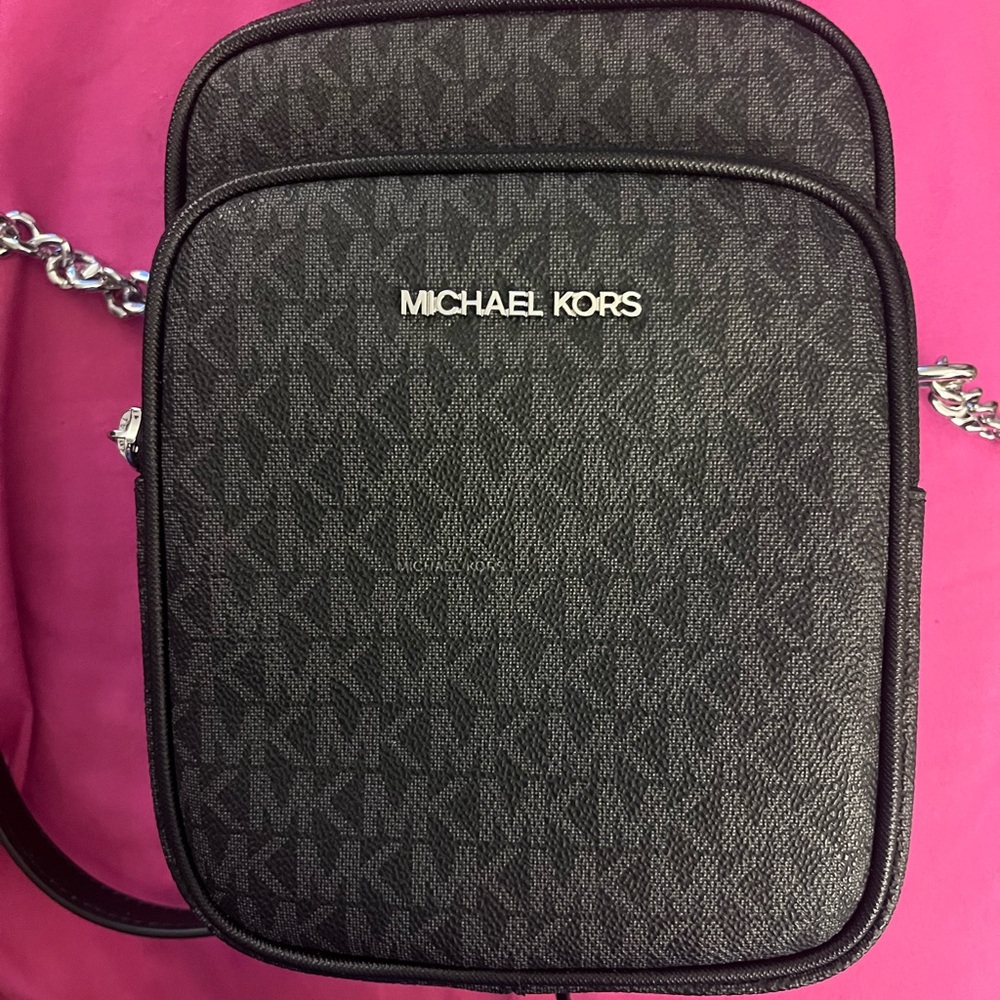 Michael Kors Black Logo Messenger Bag - Picture 1 of 4